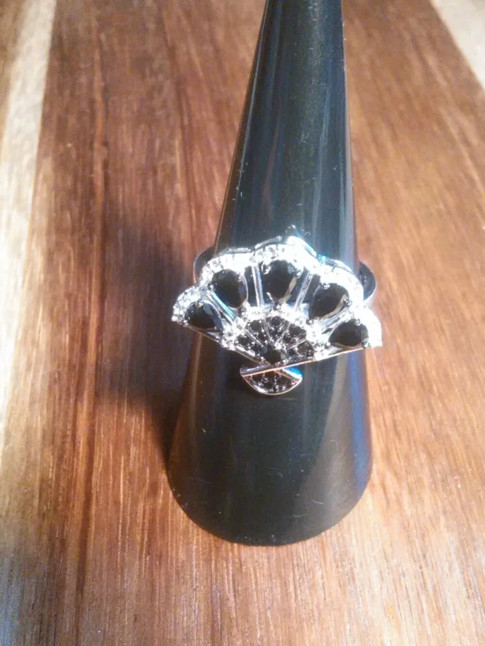 Black Spinel Rhodium over Sterling Silver Fan Ring (Size 7)